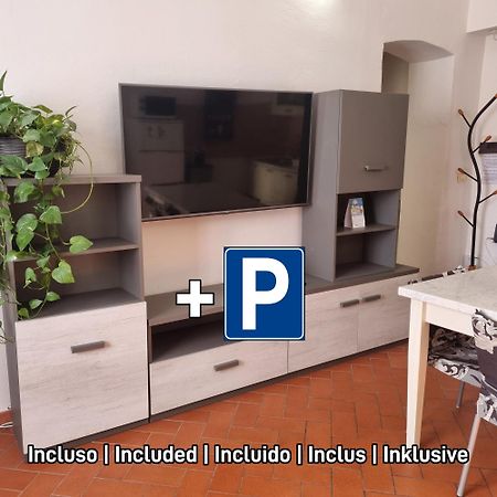 Casa Mille Baci Con Parcheggio Lägenhet Livorno Exteriör bild