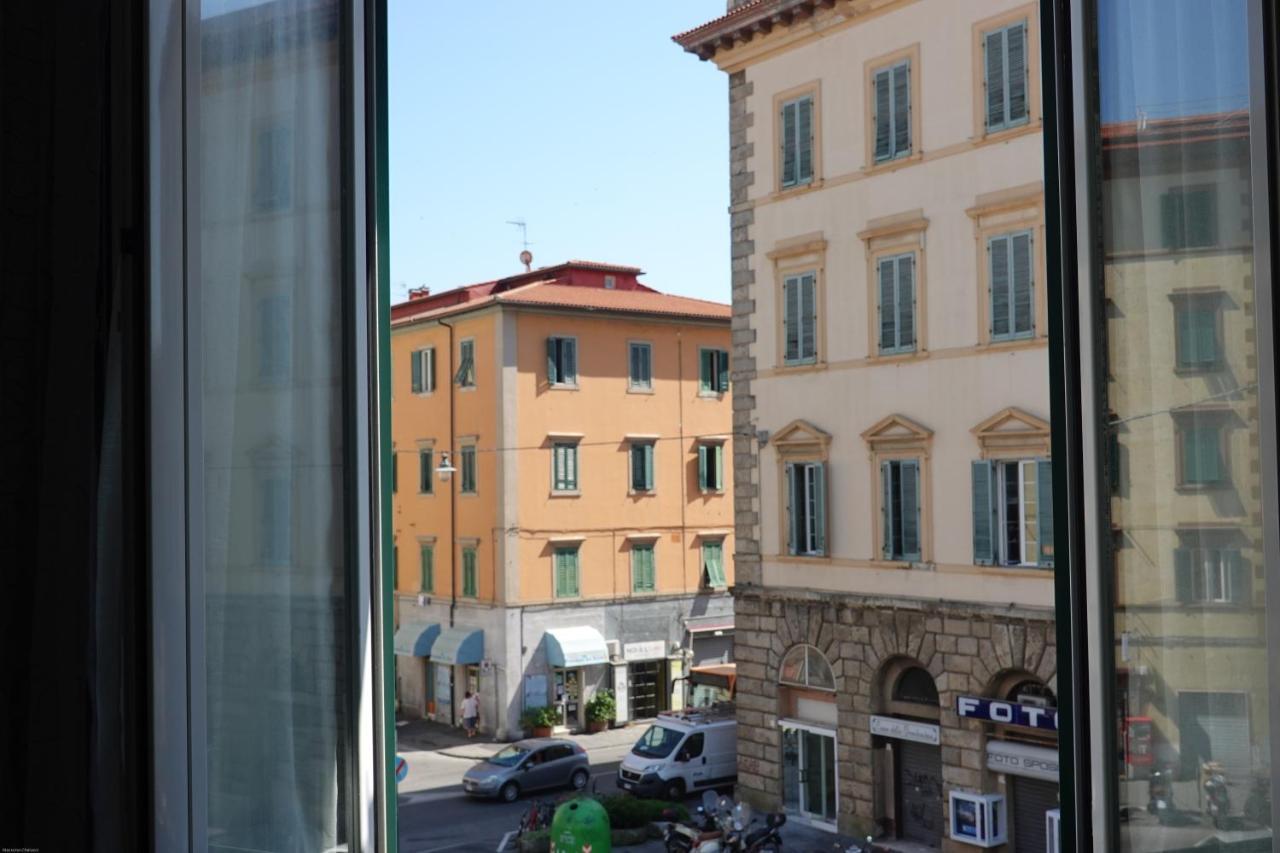 Casa Mille Baci Con Parcheggio Lägenhet Livorno Exteriör bild