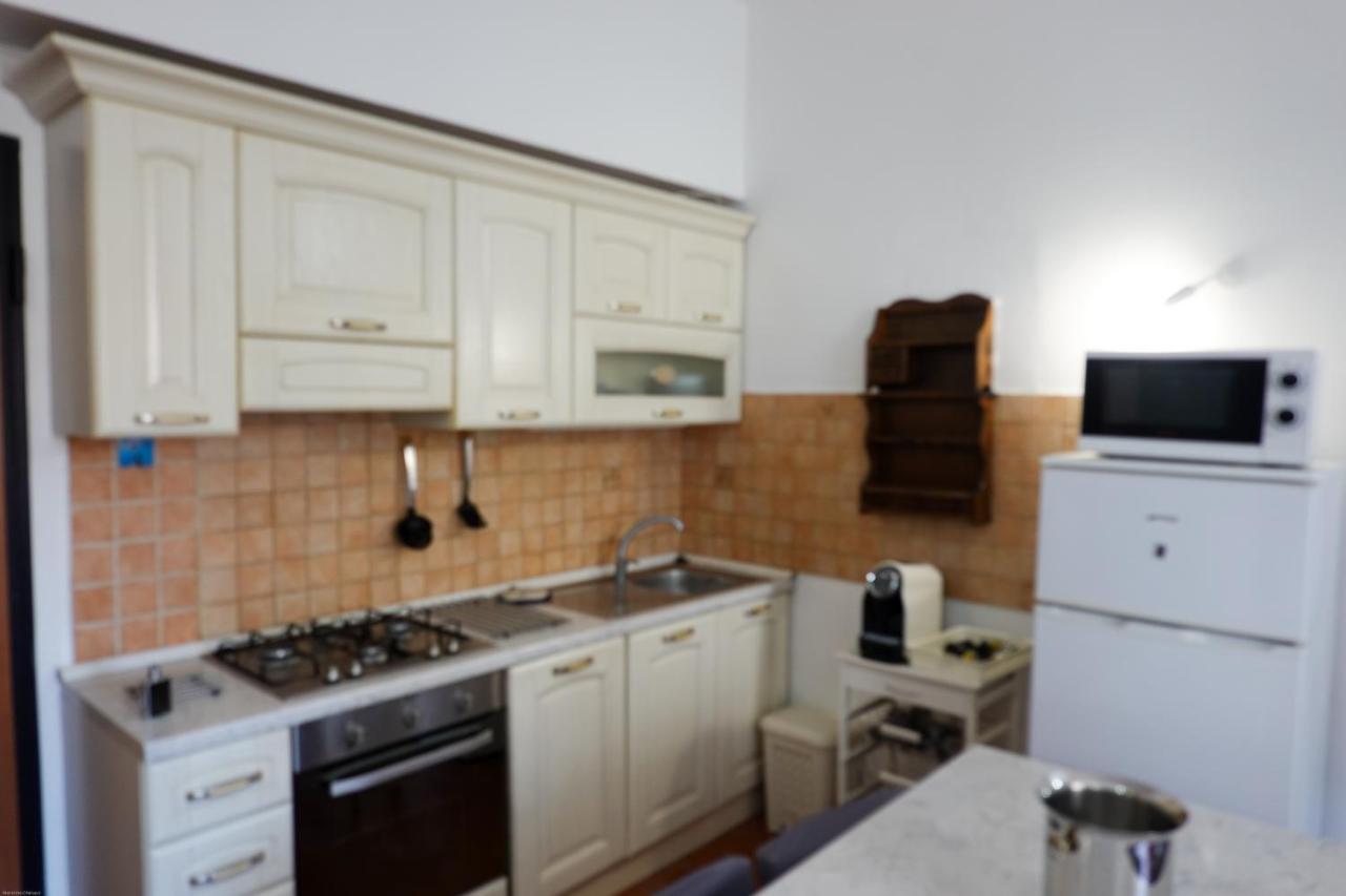 Casa Mille Baci Con Parcheggio Lägenhet Livorno Exteriör bild