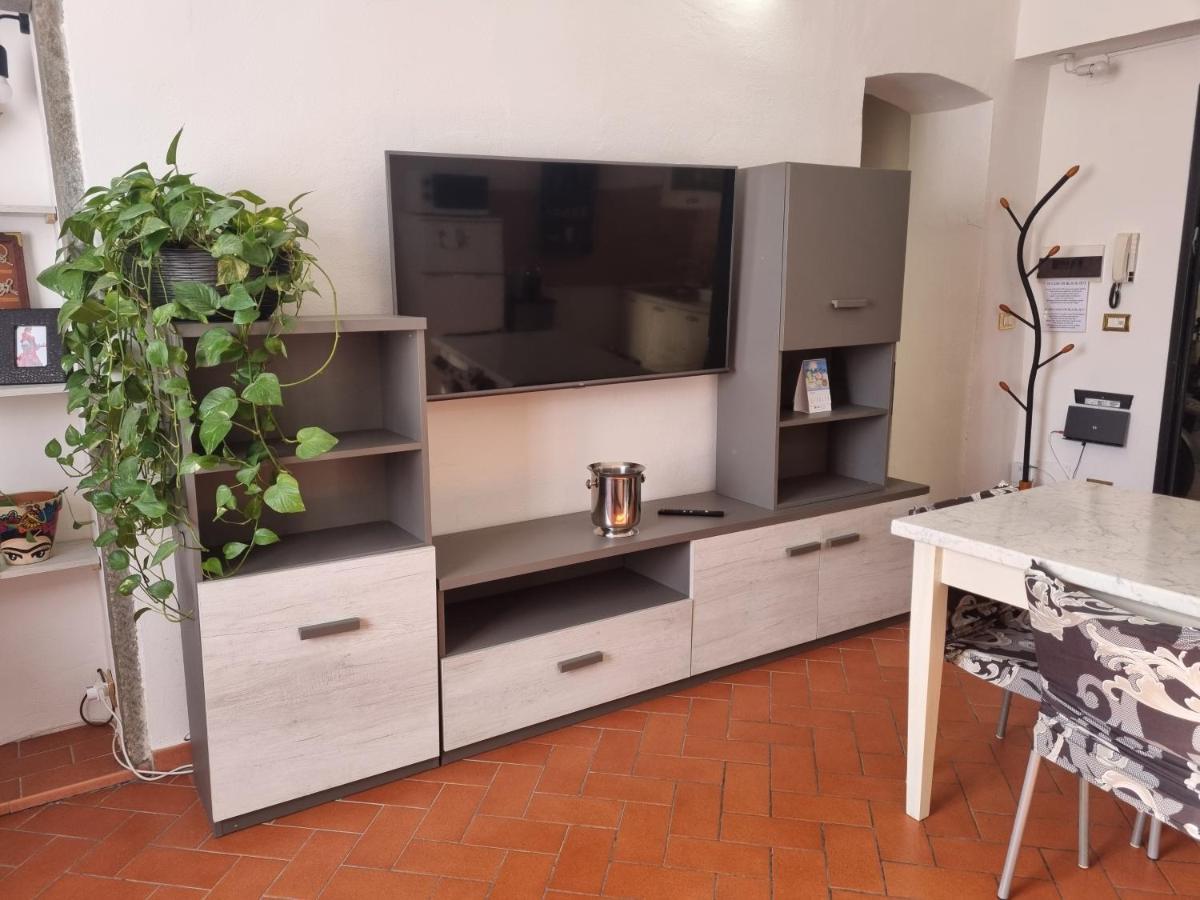 Casa Mille Baci Con Parcheggio Lägenhet Livorno Exteriör bild