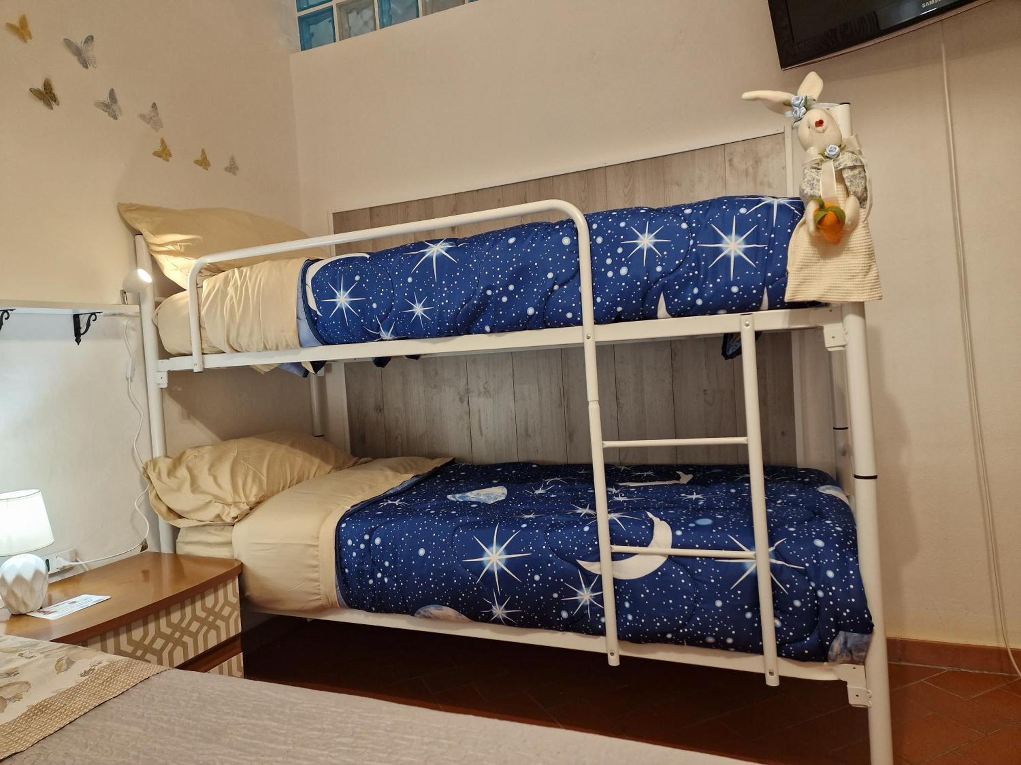 Casa Mille Baci Con Parcheggio Lägenhet Livorno Exteriör bild